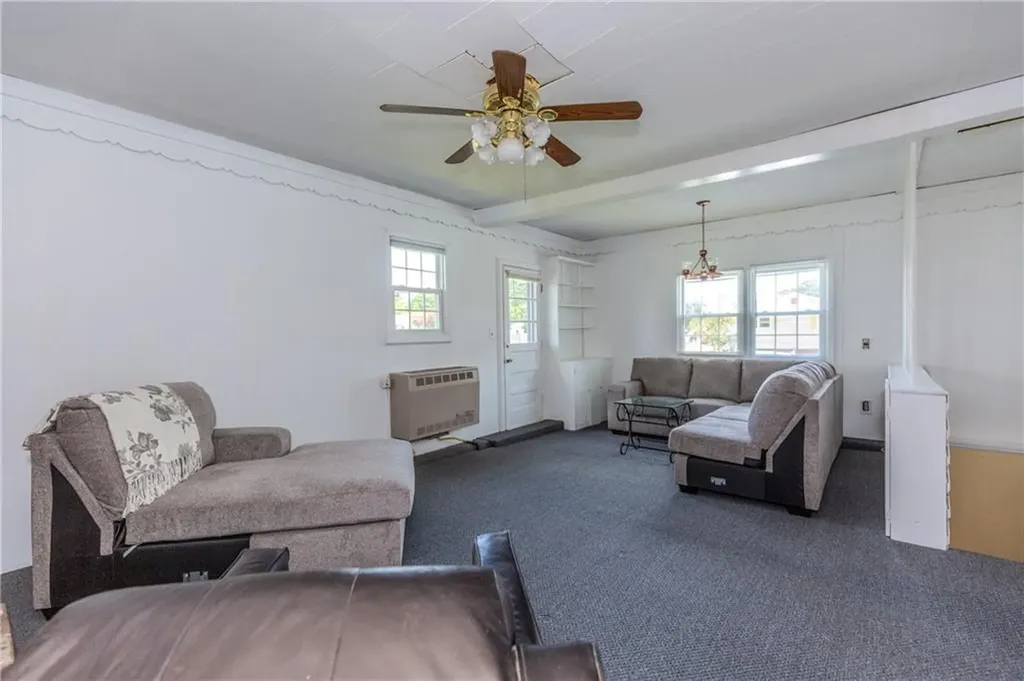 47 Foxcroft Avenue Warwick RI 02889