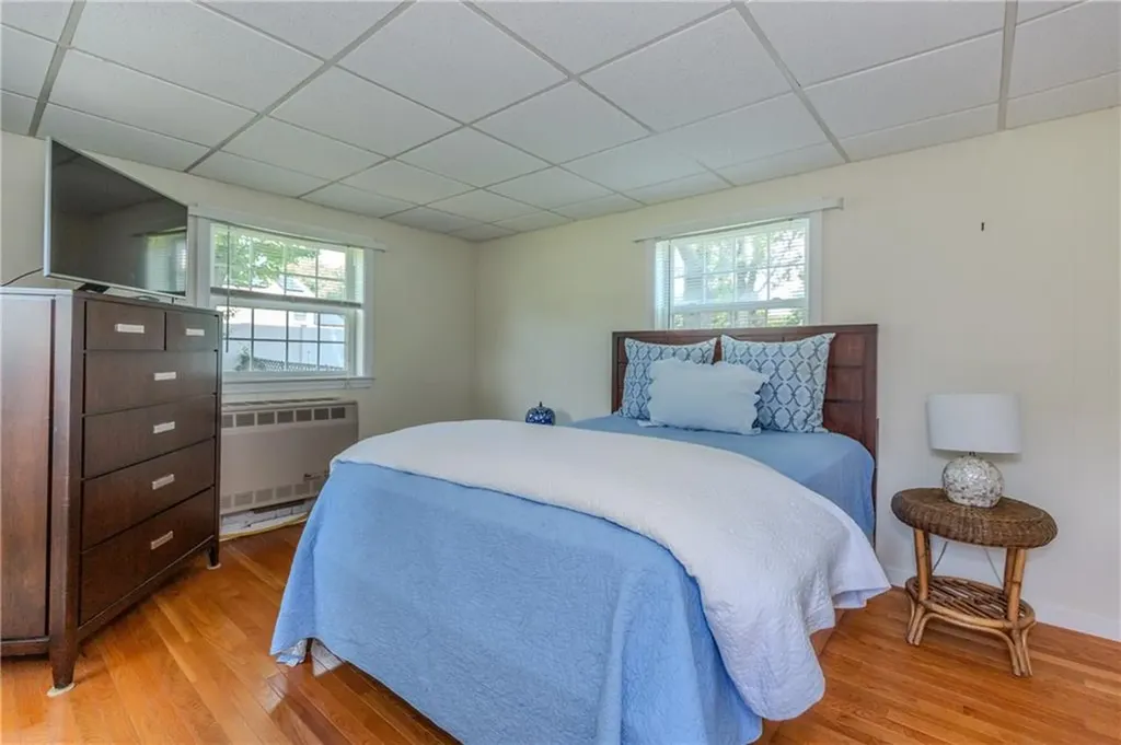 47 Foxcroft Avenue Warwick RI 02889