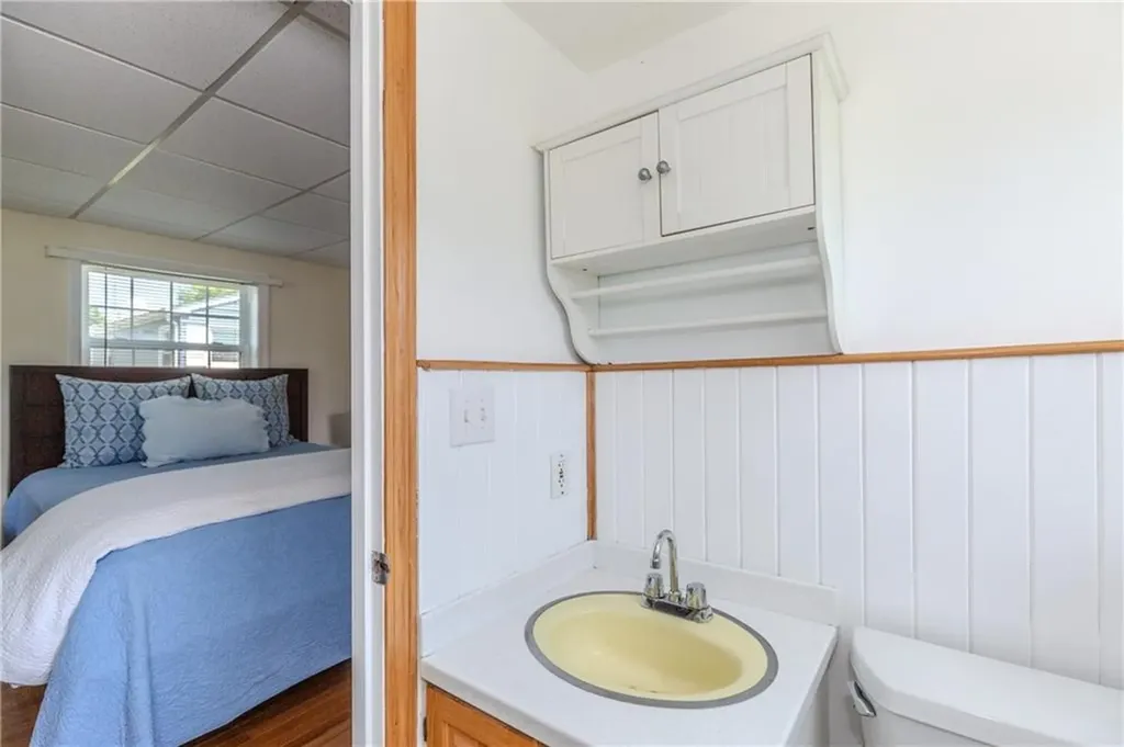 47 Foxcroft Avenue Warwick RI 02889