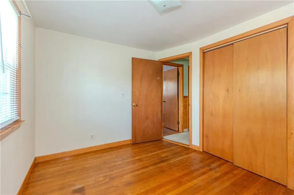 47 Foxcroft Avenue Warwick RI 02889