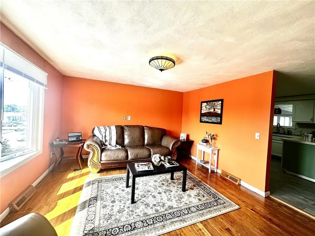 130 Woodland Avenue Cranston RI 02920