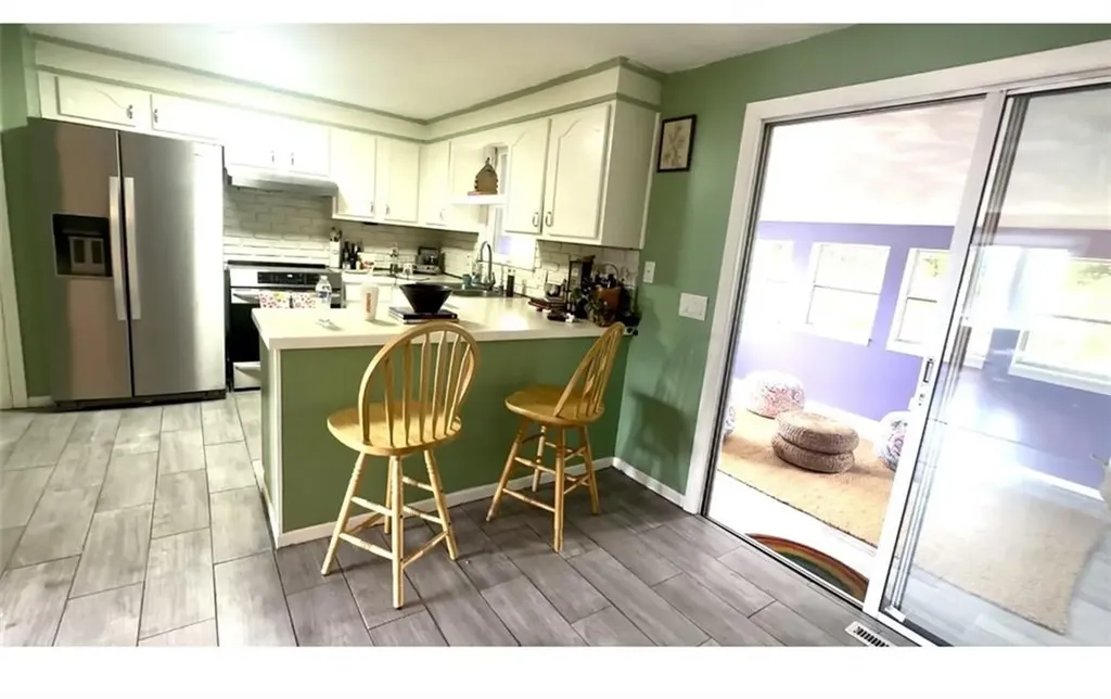 130 Woodland Avenue Cranston RI 02920