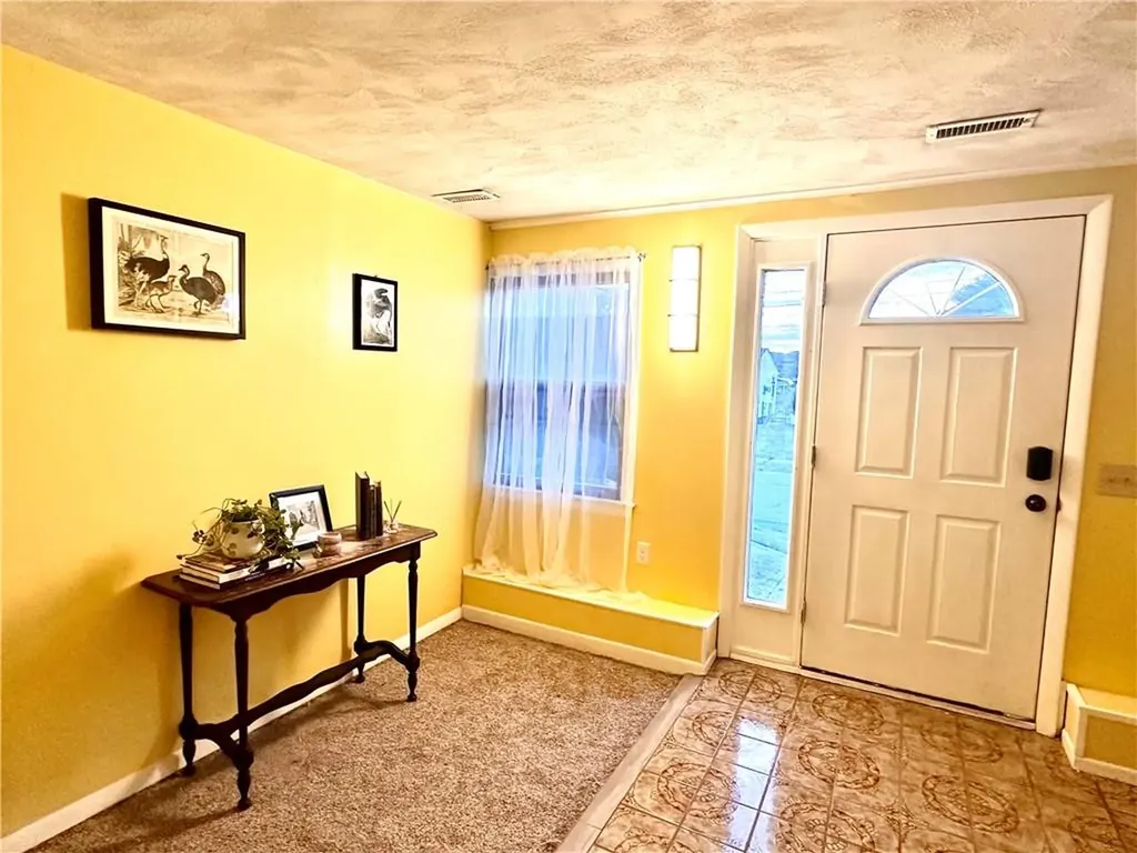 130 Woodland Avenue Cranston RI 02920