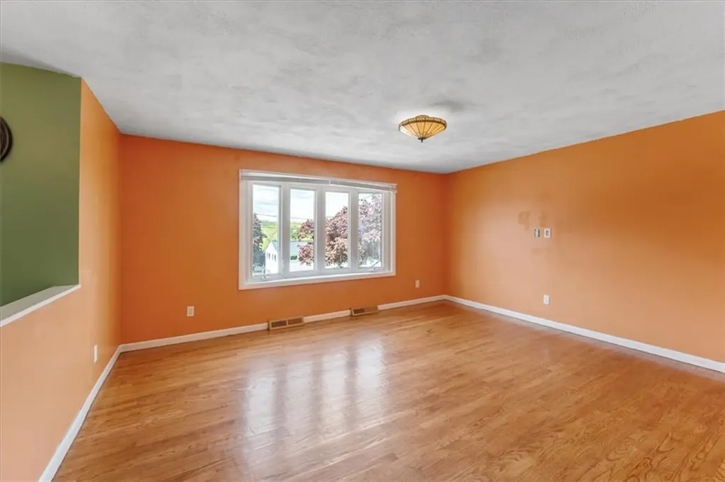 130 Woodland Avenue Cranston RI 02920