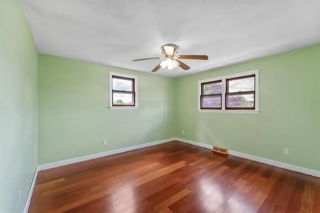 130 Woodland Avenue Cranston RI 02920