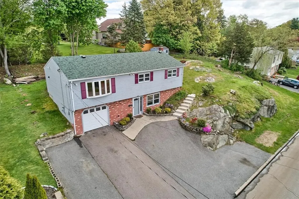 130 Woodland Avenue Cranston RI 02920