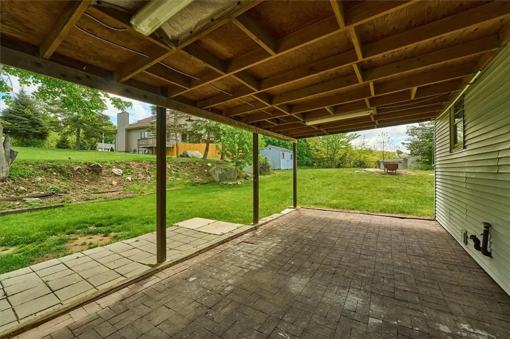 130 Woodland Avenue Cranston RI 02920