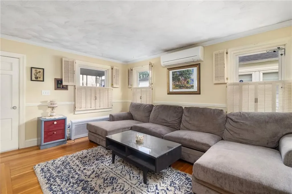 58 Hazael Street Providence RI 02908