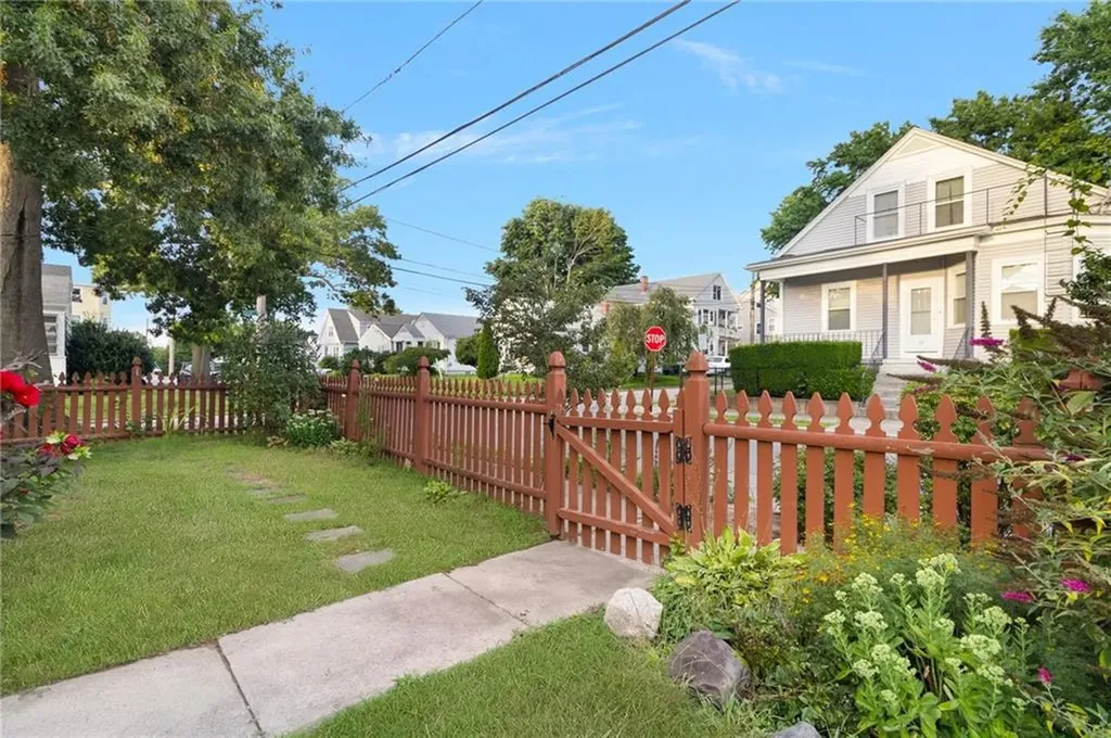 58 Hazael Street Providence RI 02908
