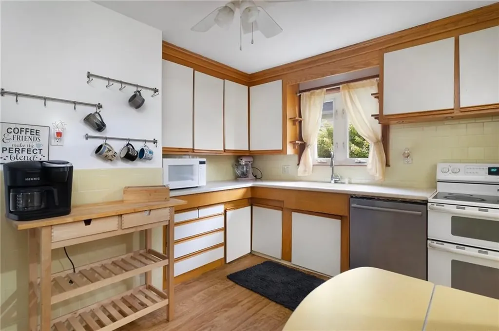 58 Hazael Street Providence RI 02908