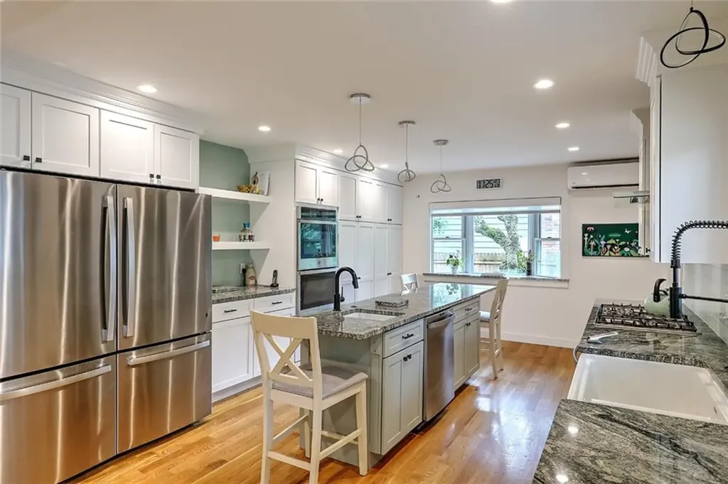 22 Glen Drive Providence RI 02906