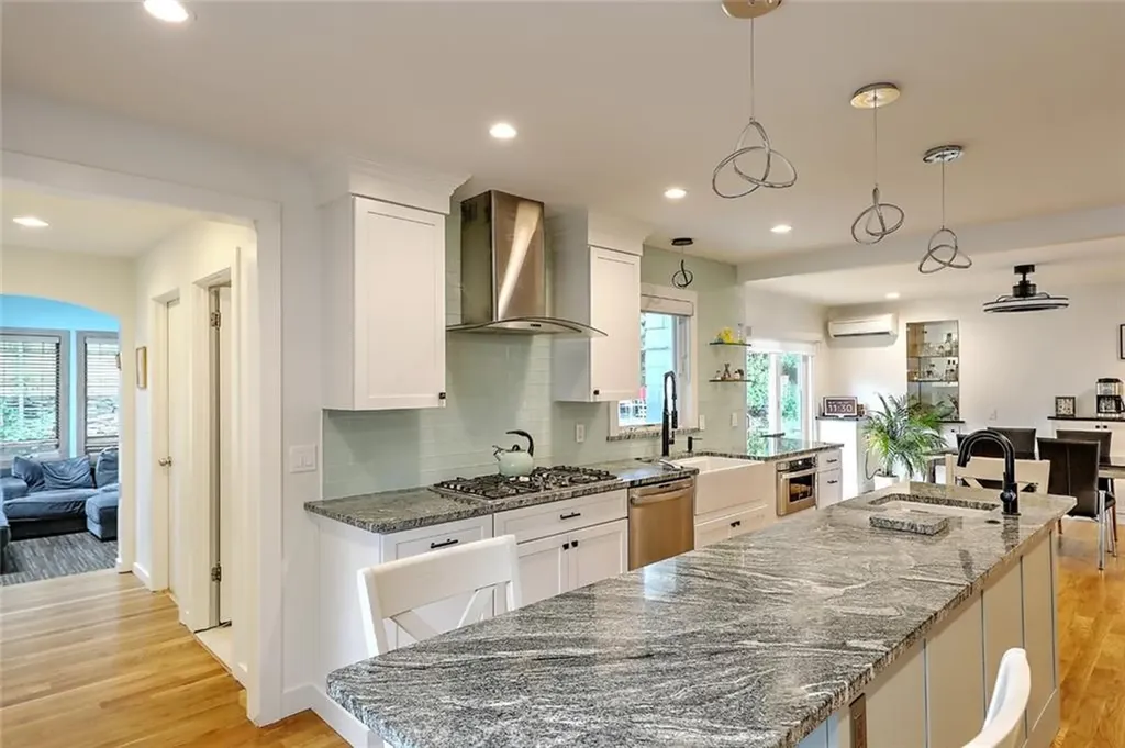 22 Glen Drive Providence RI 02906