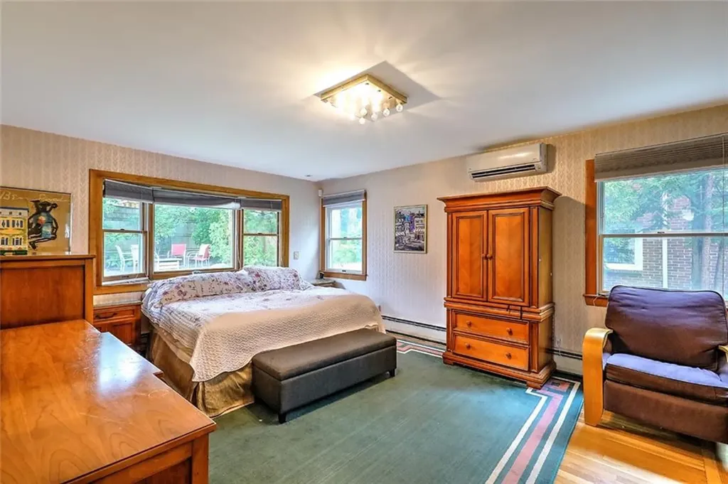 22 Glen Drive Providence RI 02906