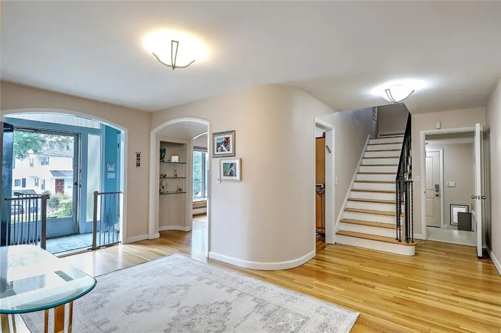 22 Glen Drive Providence RI 02906