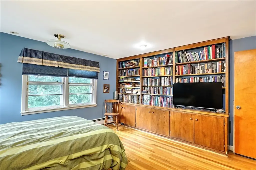 22 Glen Drive Providence RI 02906