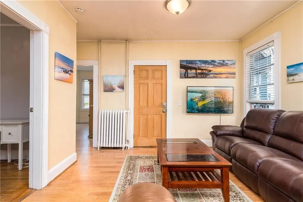 9 Ann Street Newport RI 02840