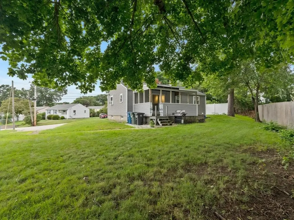 65 Roundway Drive Coventry RI 02816