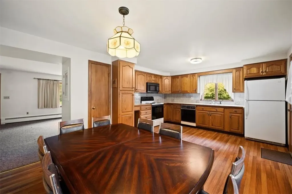 15 Washington Road Barrington RI 02806