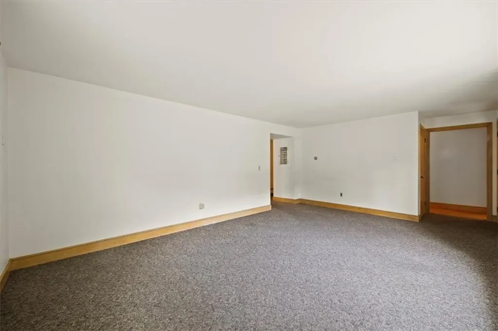 15 Washington Road Barrington RI 02806