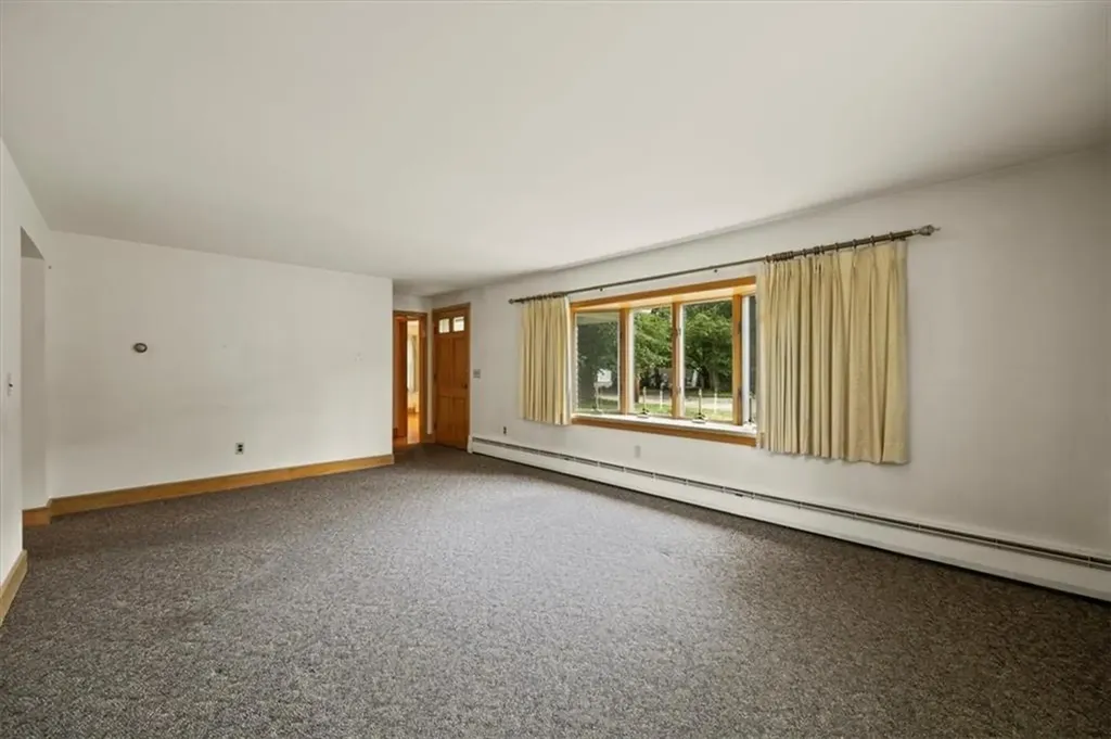 15 Washington Road Barrington RI 02806