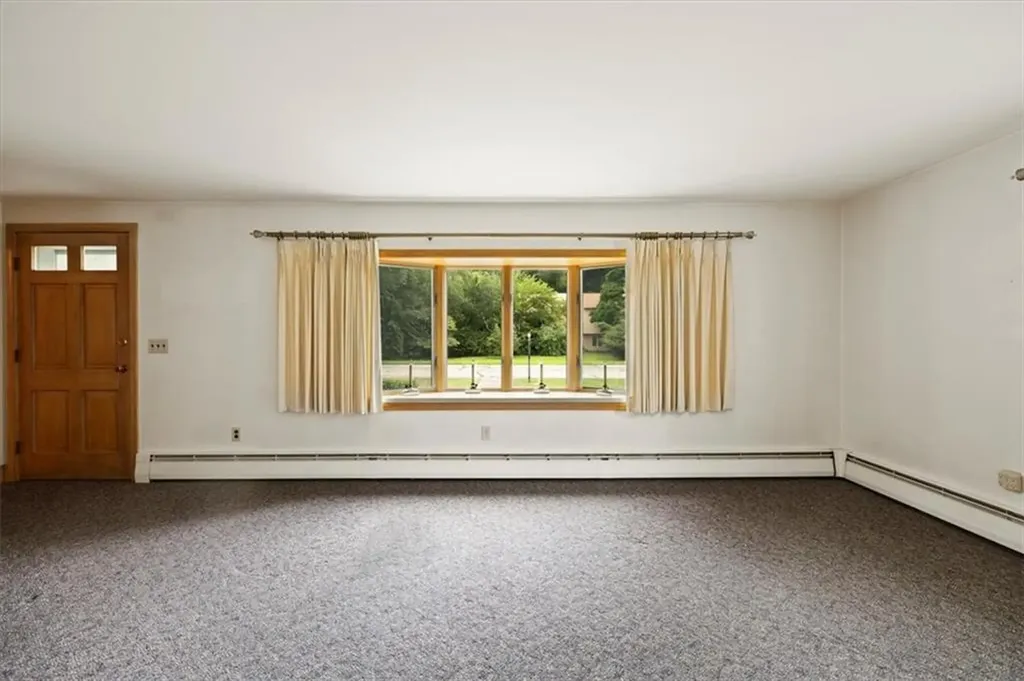 15 Washington Road Barrington RI 02806