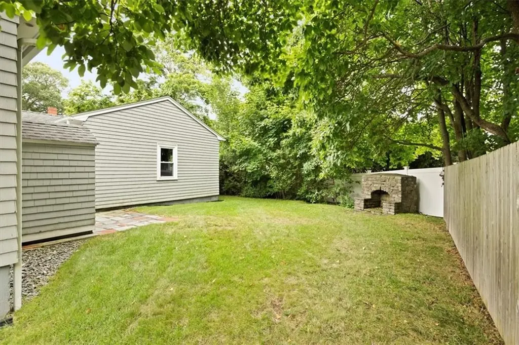 15 Washington Road Barrington RI 02806