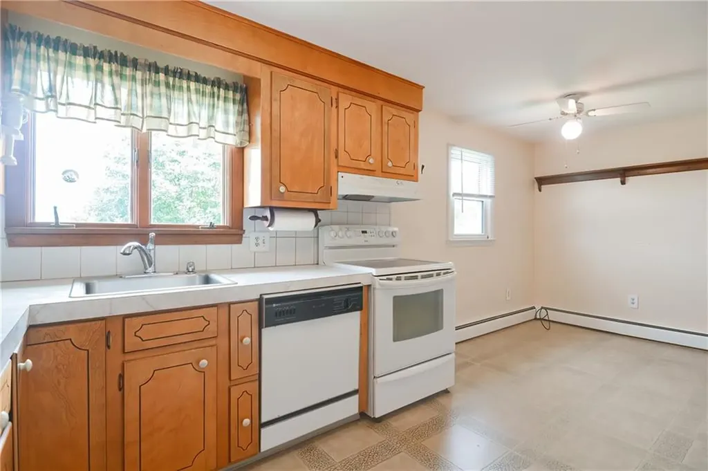 130 Brackett Avenue Tiverton RI 02878