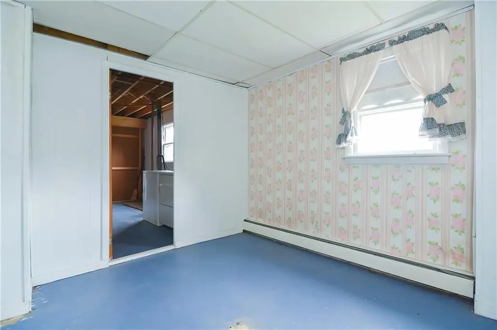130 Brackett Avenue Tiverton RI 02878