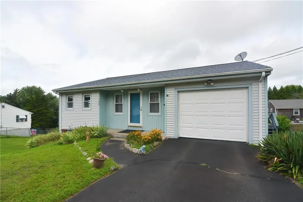130 Brackett Avenue Tiverton RI 02878