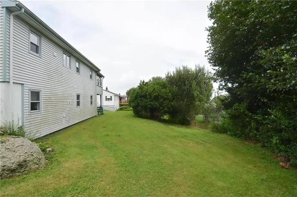 130 Brackett Avenue Tiverton RI 02878