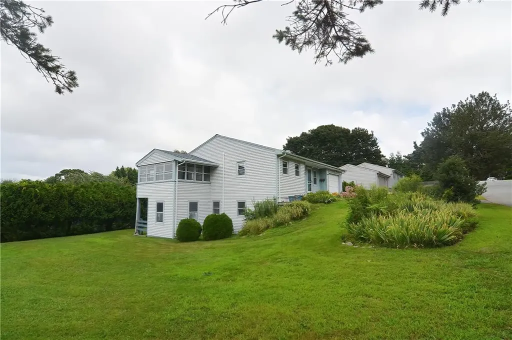 130 Brackett Avenue Tiverton RI 02878