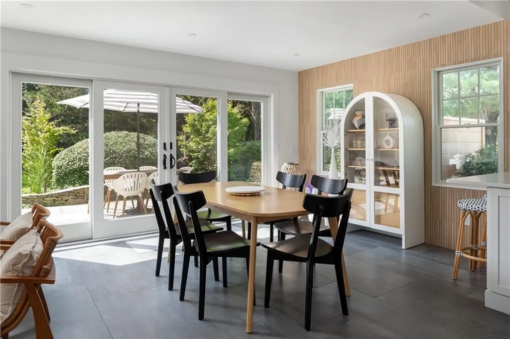 2 Scull Street Jamestown RI 02835