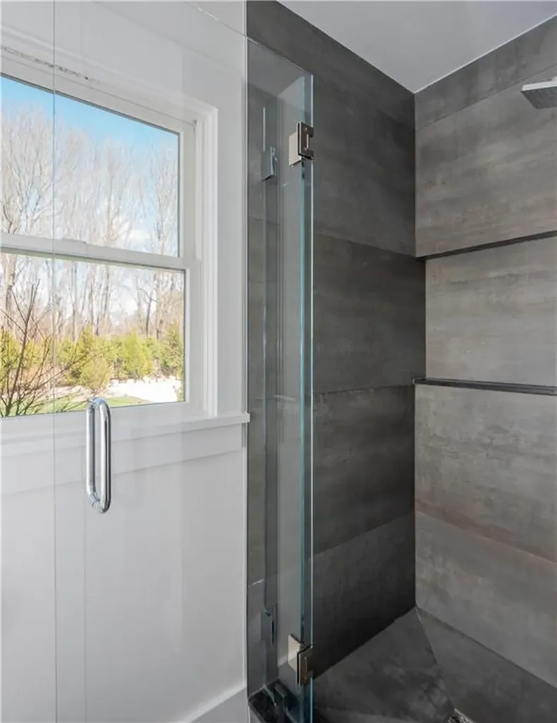 2 Scull Street Jamestown RI 02835
