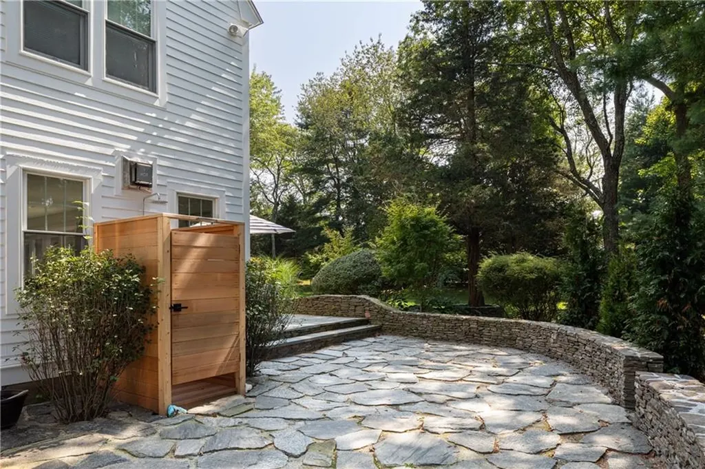 2 Scull Street Jamestown RI 02835