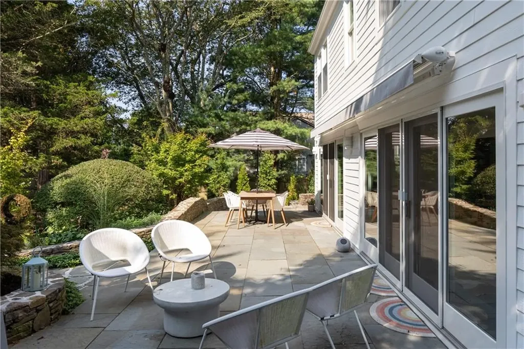 2 Scull Street Jamestown RI 02835
