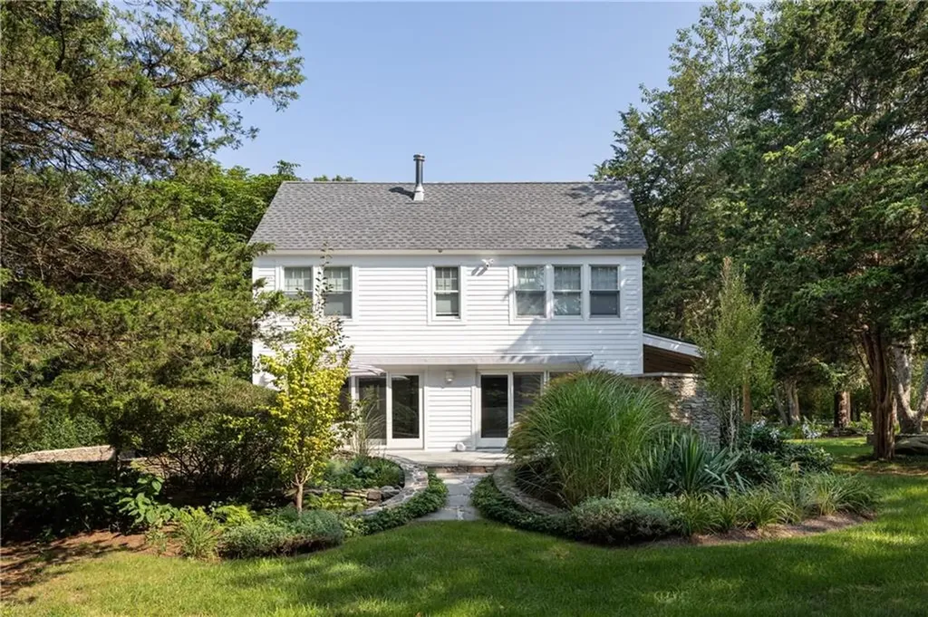 2 Scull Street Jamestown RI 02835