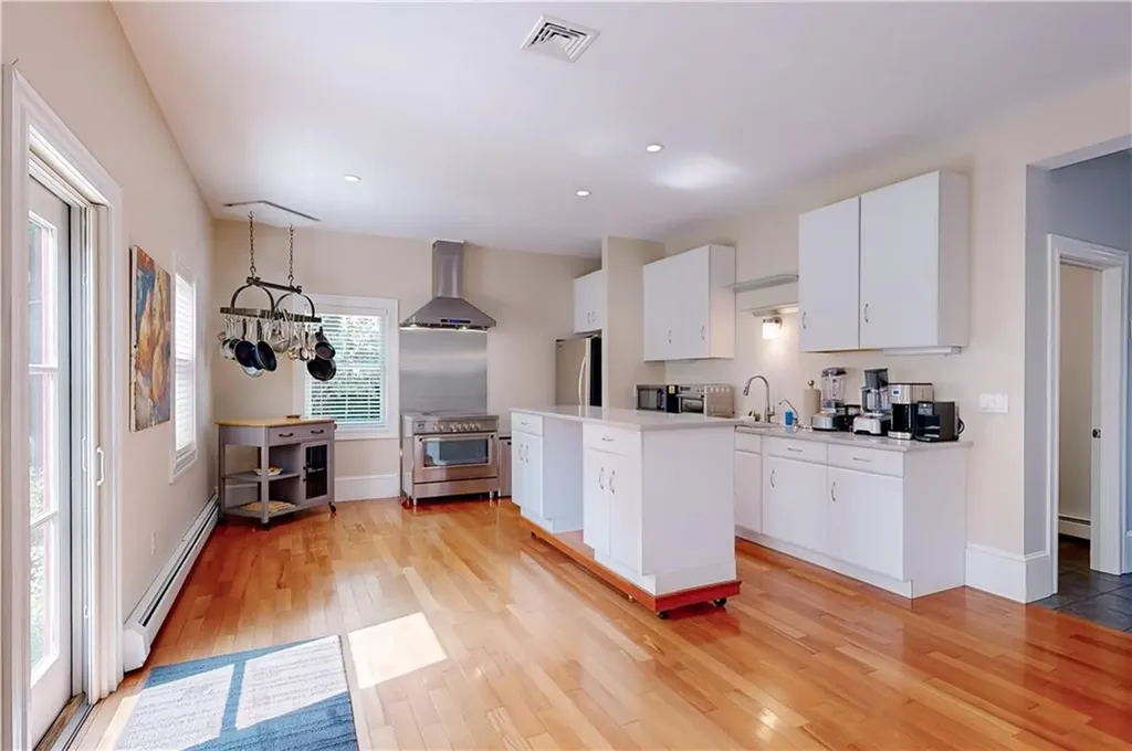 187 Horizon Drive Tiverton RI 02878