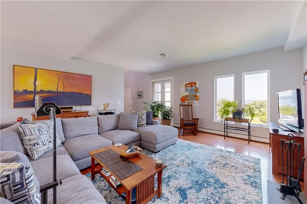 187 Horizon Drive Tiverton RI 02878