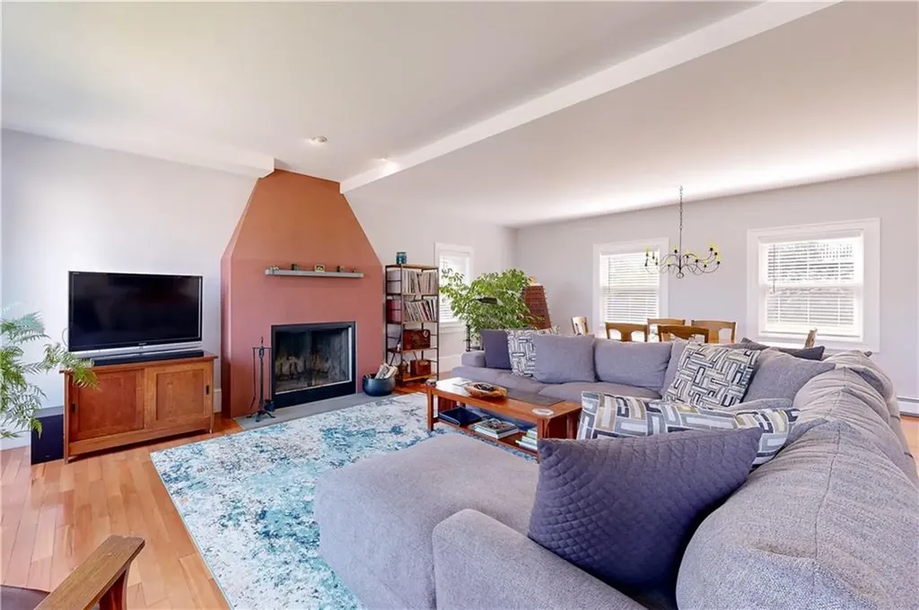 187 Horizon Drive Tiverton RI 02878