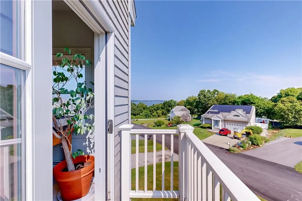 187 Horizon Drive Tiverton RI 02878