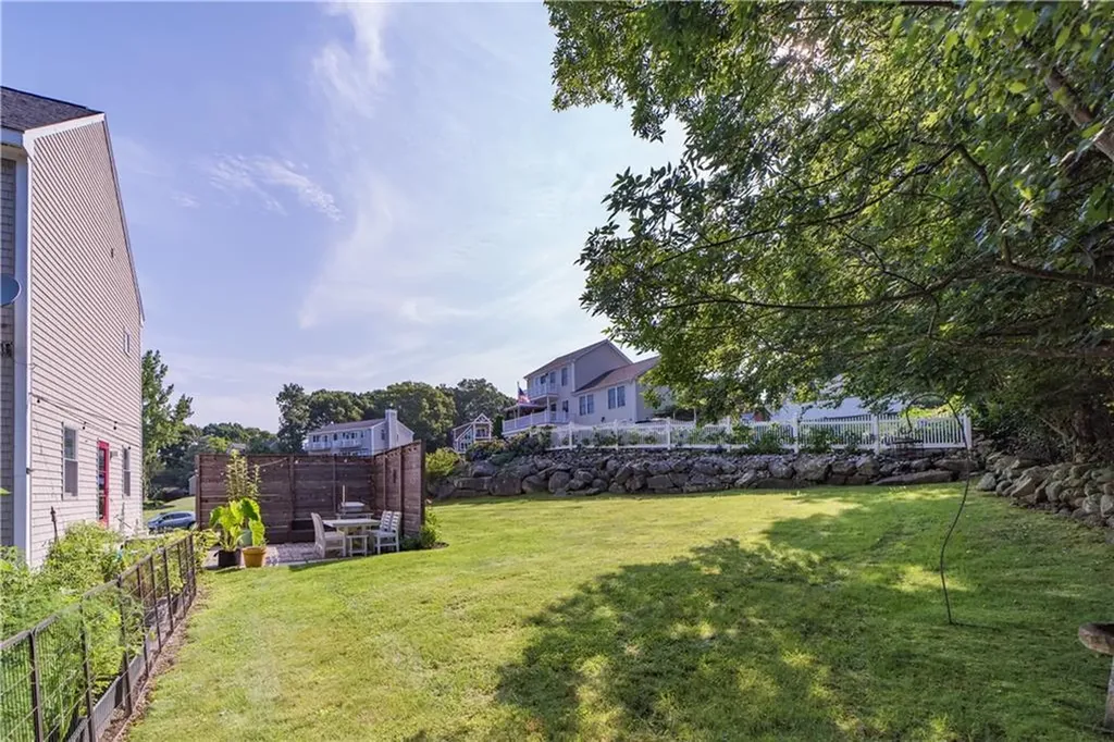 187 Horizon Drive Tiverton RI 02878