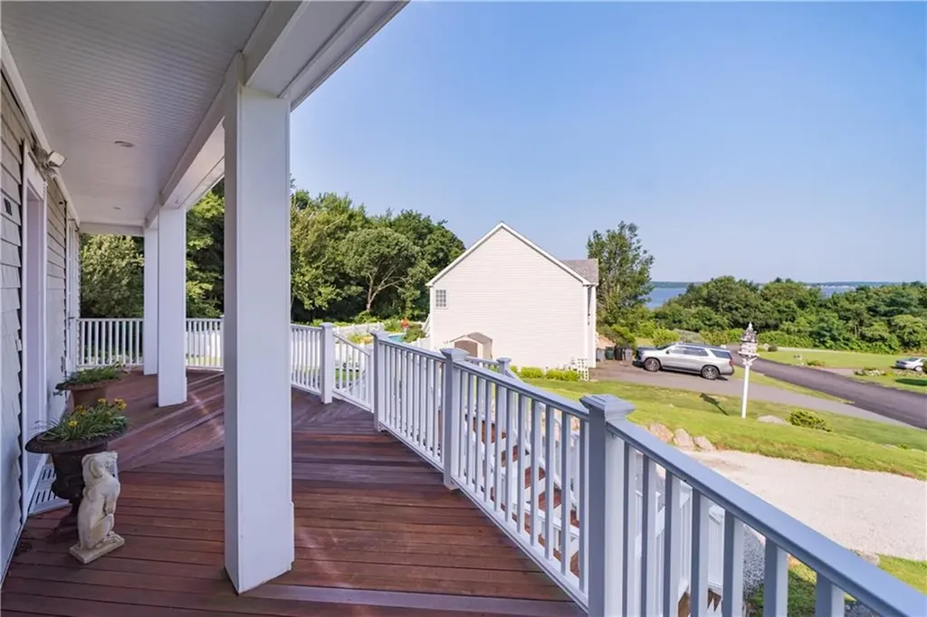 187 Horizon Drive Tiverton RI 02878