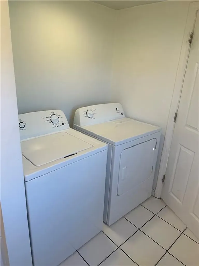 38 Woodland Avenue Cranston RI 02920