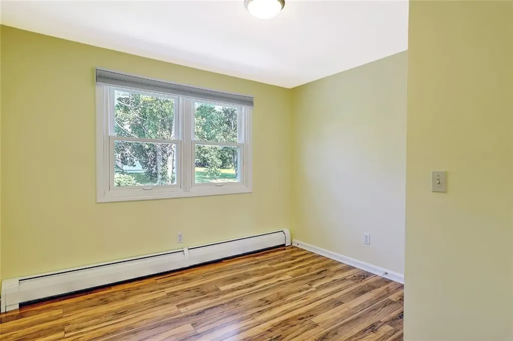 104 Levesque Street Warwick RI 02886