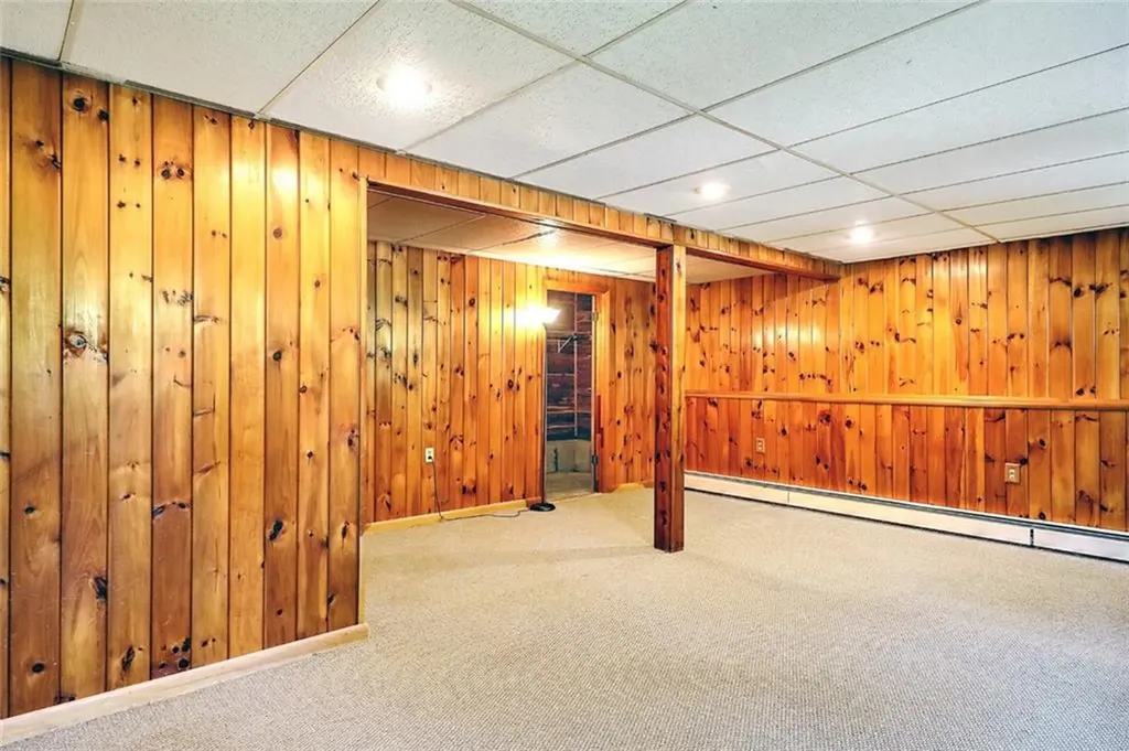 104 Levesque Street Warwick RI 02886