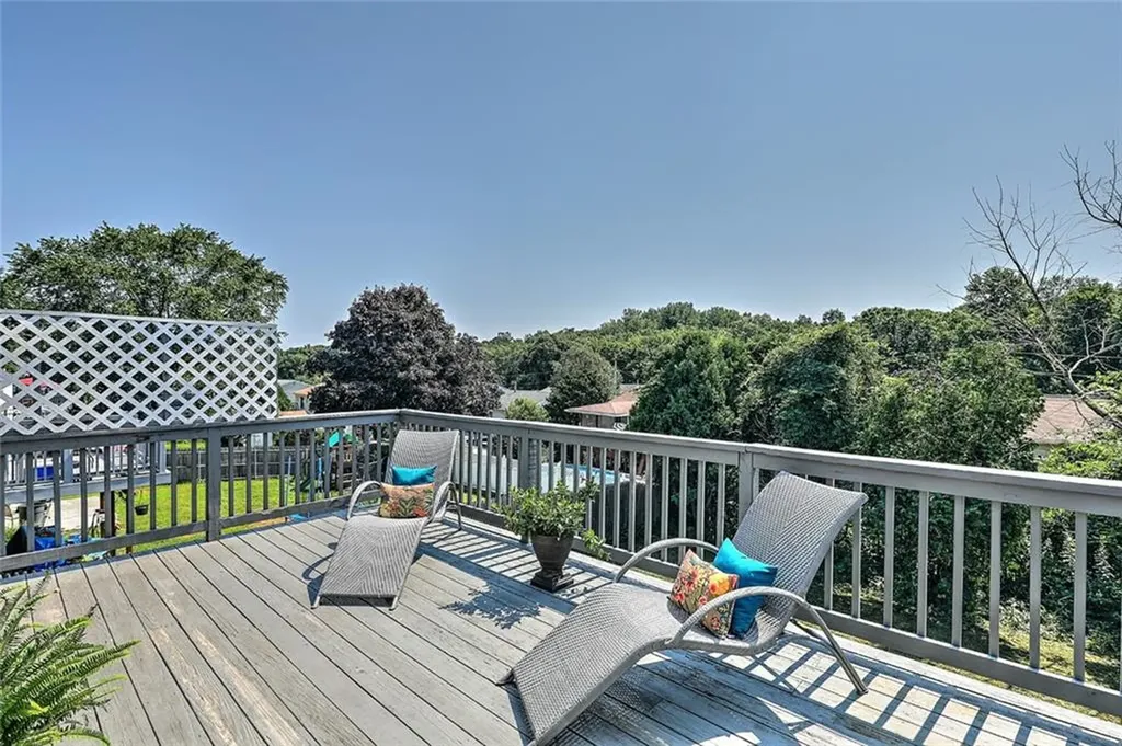 104 Levesque Street Warwick RI 02886