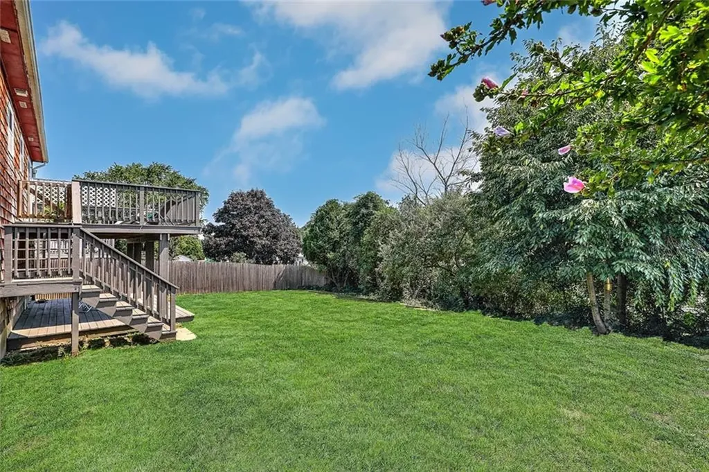 104 Levesque Street Warwick RI 02886