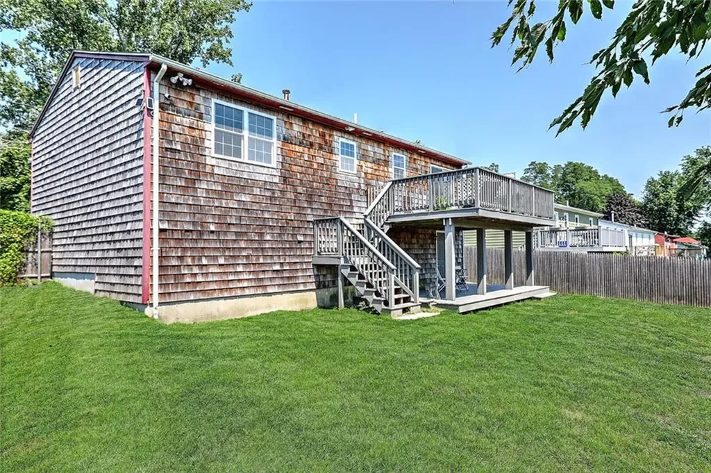 104 Levesque Street Warwick RI 02886