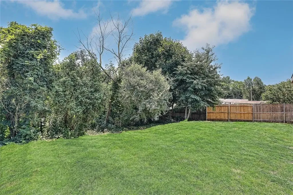 104 Levesque Street Warwick RI 02886