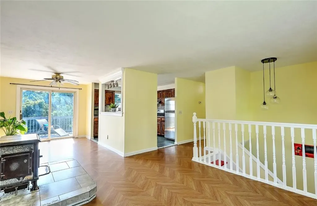 104 Levesque Street Warwick RI 02886